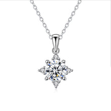 將圖片載入圖庫檢視器 Moissanite Star Necklace 莫桑石八芒星頸鏈
