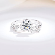 Load image into gallery viewer Moissanite Star River Ring Moissanite Star River Ring
