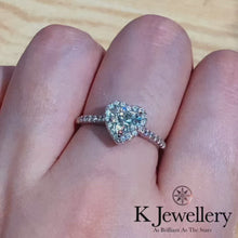 Load the video into the gallery viewer and play, Moissanite Paved Heart Ring Moissanite heart-shaped full-circle ring
