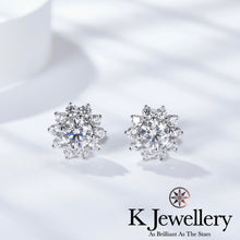 Load image into gallery viewer Moissanite Sun Flower Ear Studs Moissanite sun flower earrings
