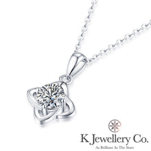 Load image into gallery viewer Moissanite Lucky Clover Necklace Moissanite Lucky Clover Necklace
