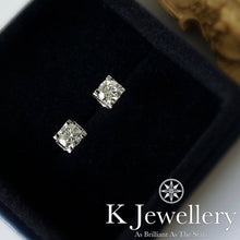 將圖片載入圖庫檢視器 Moissanite Horns Ear Studs 莫桑石牛角清鑲耳釘
