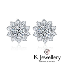 Load image into gallery viewer Moissanite Sun Flower Ear Studs Moissanite sun flower earrings
