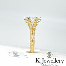 將圖片載入圖庫檢視器 Moissanite Setting Pave Ring 莫桑石六爪密鑲戒指
