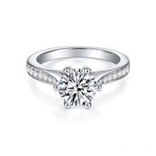 Load image into gallery viewer Moissanite Rolling Crown Ring Moissanite Crown Turning Ring
