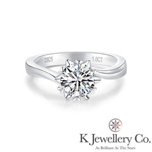 Load image into gallery viewer Moissanite Snow Heart Prong Ring Moissanite Snowflake Twist Arm Ring
