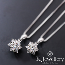 Load image into gallery viewer Moissanite Snowflake Pave Necklace Moissanite Snowflake Necklace
