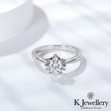 將圖片載入圖庫檢視器 Moissanite Snow Ring莫桑石雪花永恆戒指
