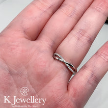 將圖片載入圖庫檢視器 Moissanite Infinity Ring 莫桑石愛無限戒指
