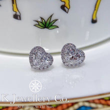 Load image into gallery viewer Moissanite 18K Gold Halo Heart Shape Ear Studs 18K Gold Moissanite Heart Shape Earrings
