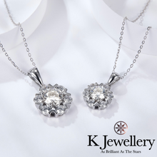 Load image into gallery viewer Moissanite Snowflake Necklace Moissanite romantic snowflake necklace
