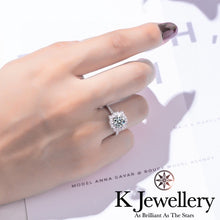 Load image into gallery viewer Moissanite Belle Ring Moissanite Belle pavé ring
