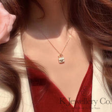 Load image into gallery viewer Moissanite Hand Bag Necklace Moissanite Hand Bag Necklace
