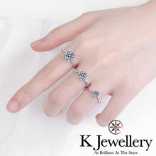 Load image into gallery viewer Moissanite Six Heart Prong Ring Moissanite heart-shaped six-prong ring
