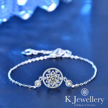 Load image into gallery viewer Moissanite Dreamcatcher Bracelet Moissanite Dreamcatcher Bracelet
