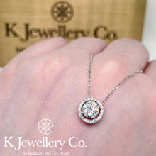 將圖片載入圖庫檢視器 Moissanite Round Halo Necklace 莫桑石圓型圍鑲頸鏈
